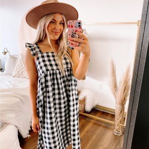 NWT Crew Babydoll Dress! Back & White! Medium